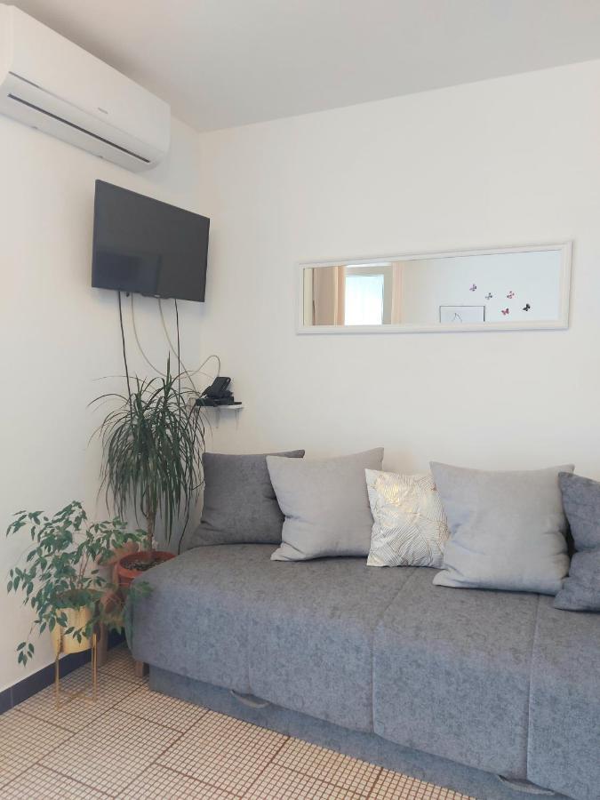 Apartment Ivana Senj  Buitenkant foto